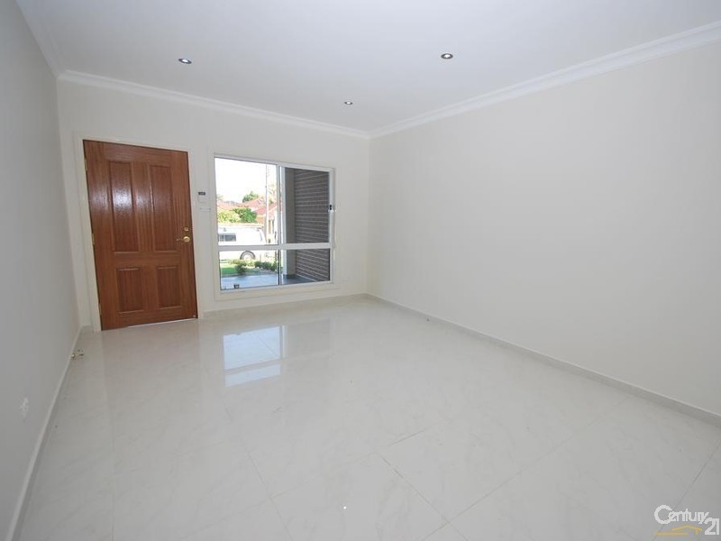 23 Rossiter Street, Smithfield NSW 2164