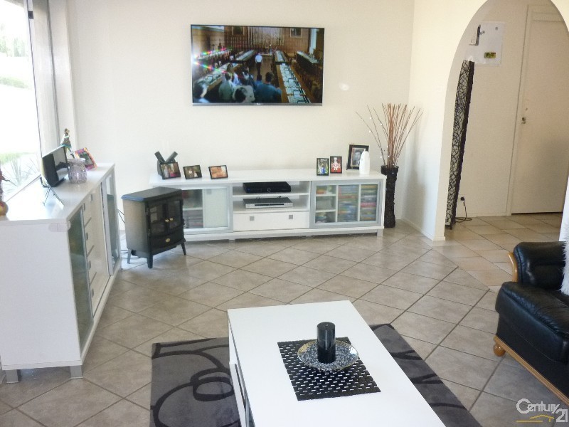 59 Kalang Road, Edensor Park NSW 2176