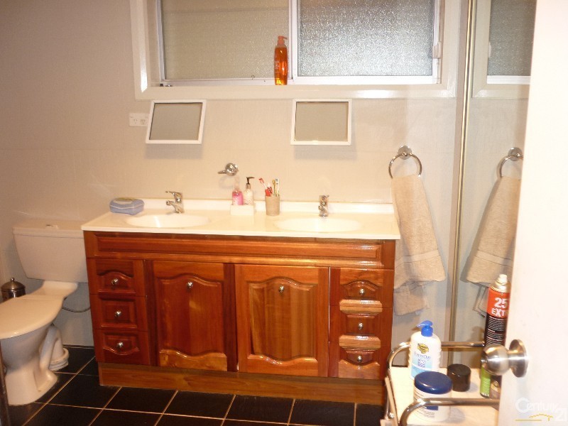 59 Kalang Road, Edensor Park NSW 2176