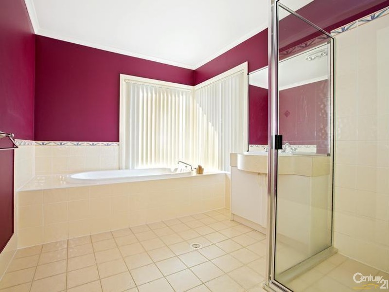 15 Baldini Place, Hinchinbrook NSW 2168