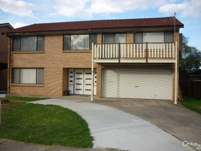 10 Mulligan Street, Bossley Park NSW 2176