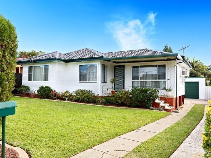 7 Hamersley Street, Fairfield West NSW 2165