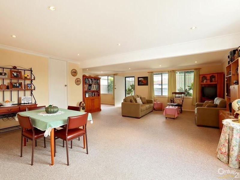 7 Hamersley Street, Fairfield West NSW 2165