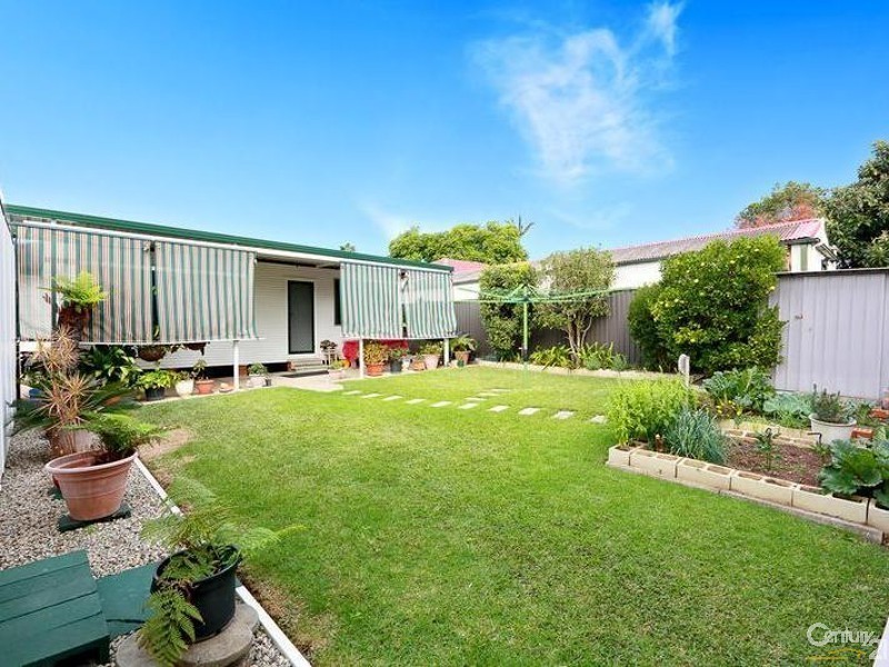 7 Hamersley Street, Fairfield West NSW 2165