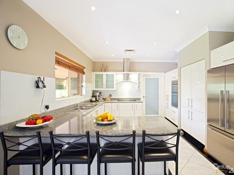 Edensor Park NSW 2176