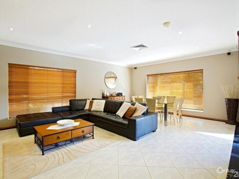 Edensor Park NSW 2176