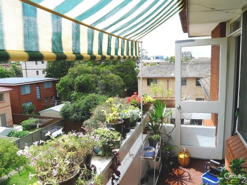 12/82 Harris Street, Fairfield NSW 2165