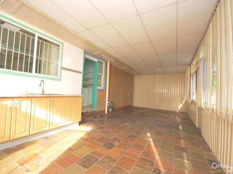 19 Aberdeen Road, Busby NSW 2168