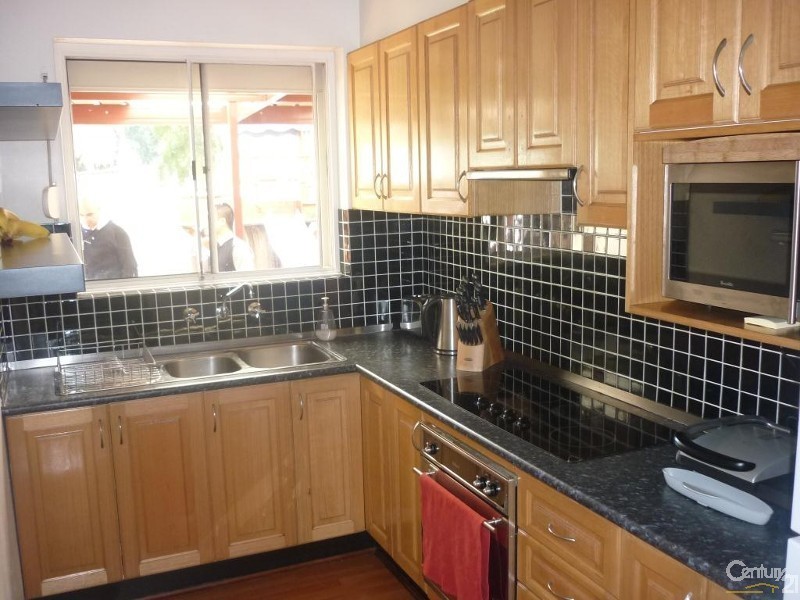 53/127 The Crescent, Fairfield NSW 2165