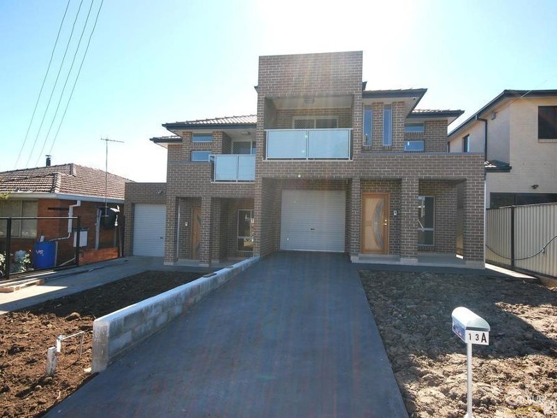 13 Rossiter Street, Smithfield NSW 2164