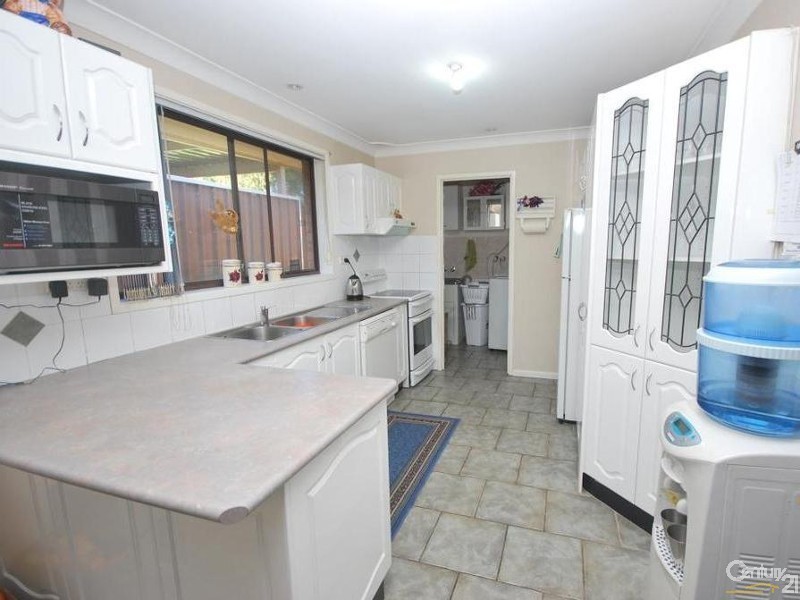 2 Cobar Close, Wakeley NSW 2176