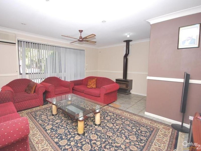 2 Cobar Close, Wakeley NSW 2176