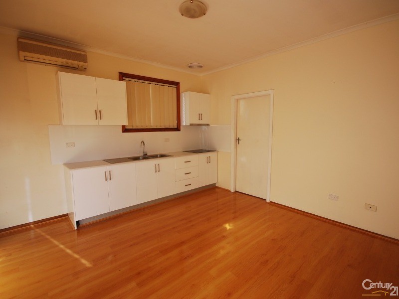 3A Karabar Street, Fairfield Heights NSW 2165