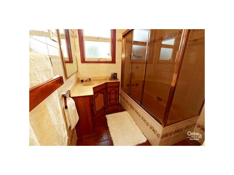 Fairfield West NSW 2165