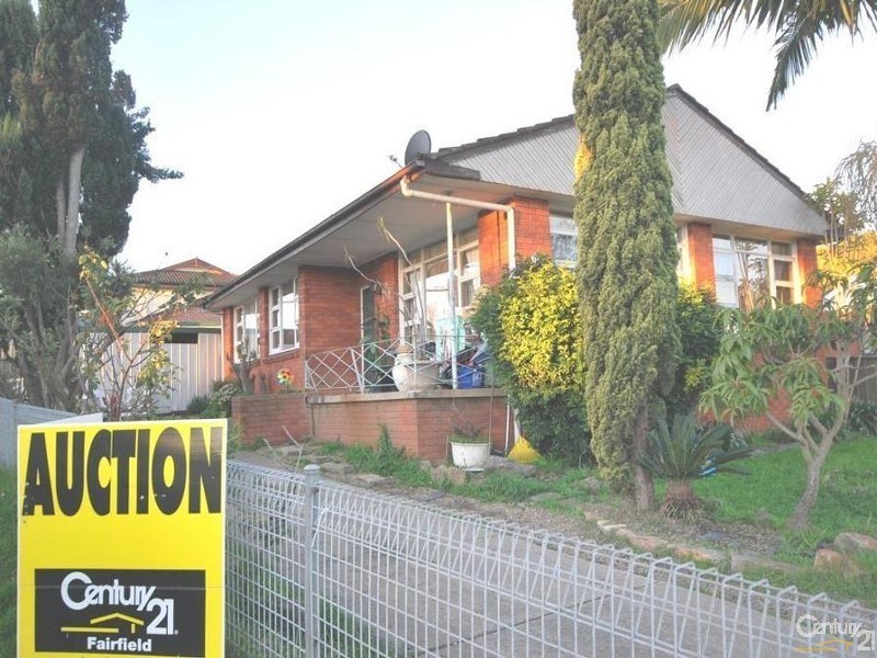 70 Wolseley Street, Fairfield NSW 2165