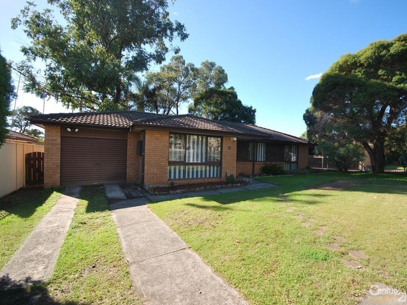 4 Bayswater Street, St Johns Park NSW 2176