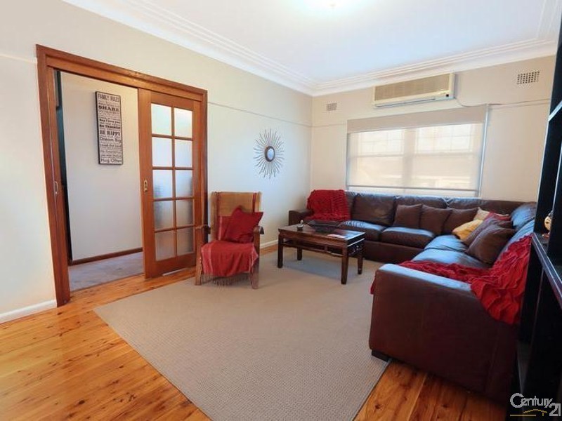 24 Craig Street, Smithfield NSW 2164