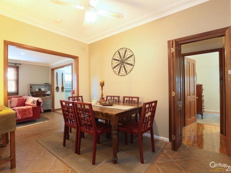 24 Craig Street, Smithfield NSW 2164