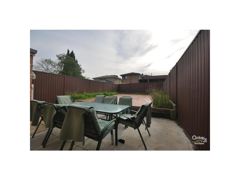 Fairfield West NSW 2165