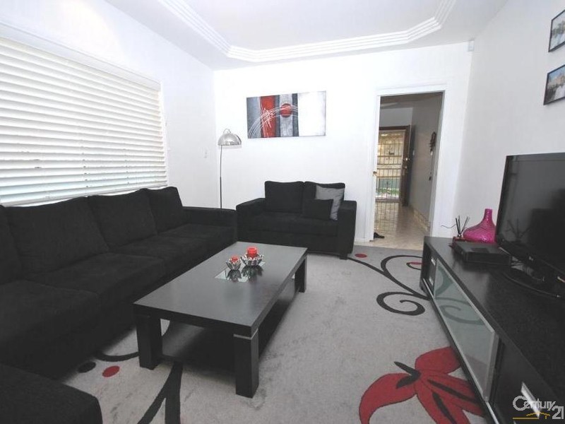 Fairfield East NSW 2165