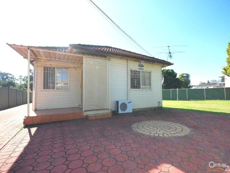 Fairfield East NSW 2165