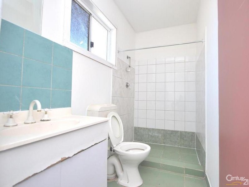 40 Churchill Street, Fairfield NSW 2165