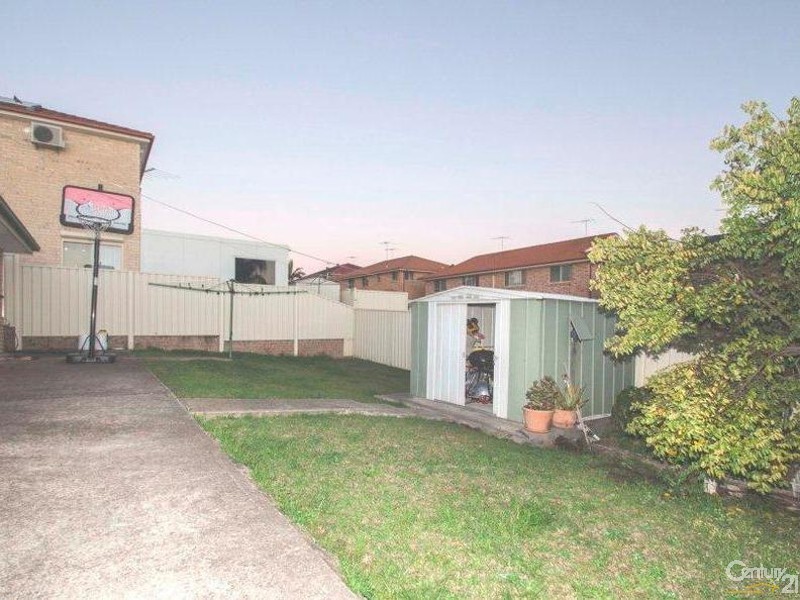 276 Green Valley Road, Green Valley NSW 2168