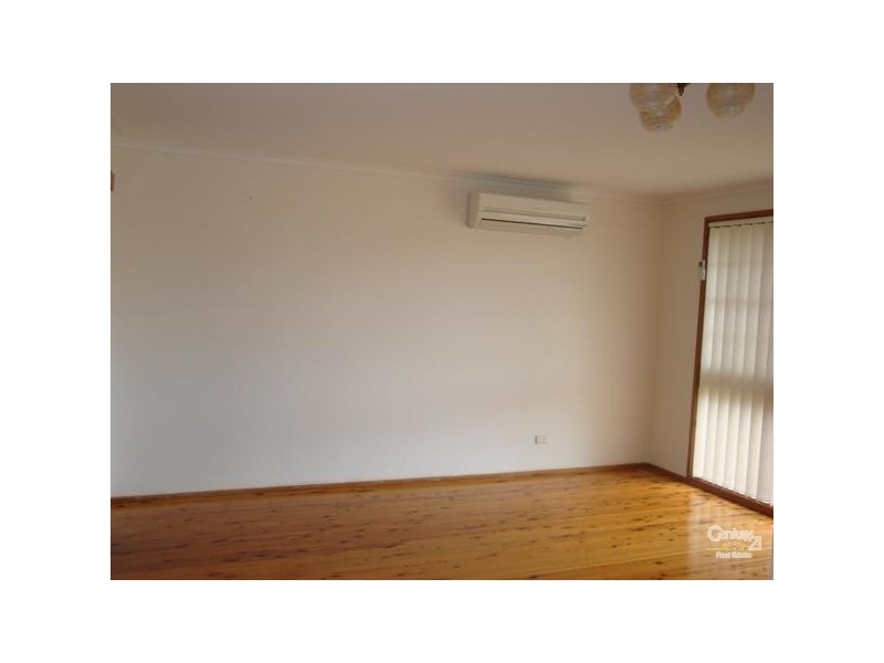 Edensor Park NSW 2176