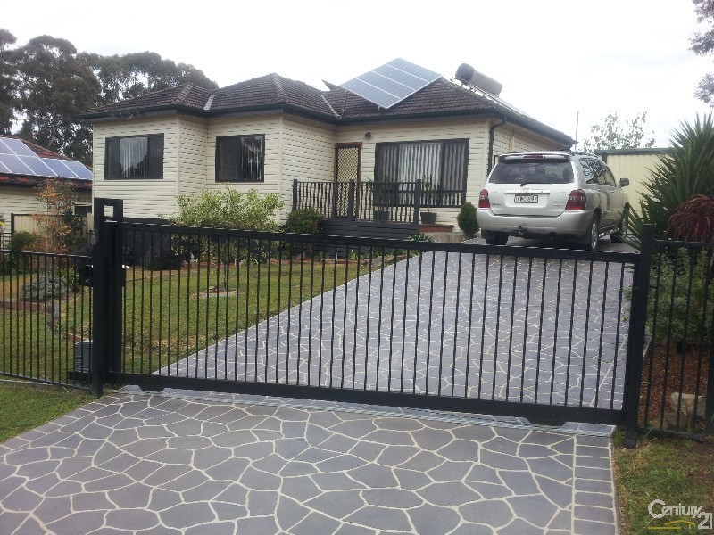 3 Rachel Crescent, Mount Pritchard NSW 2170