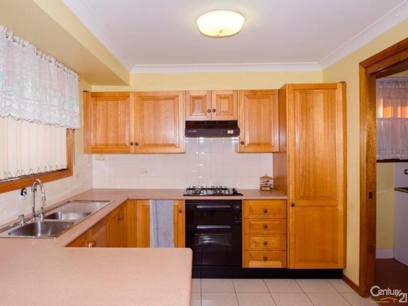 1/4 Tanami Close, Wakeley NSW 2176