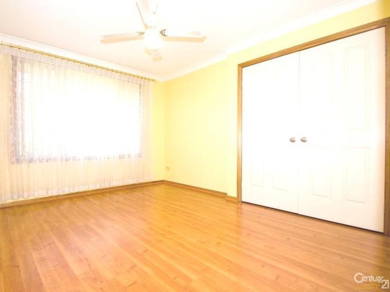 1/4 Tanami Close, Wakeley NSW 2176