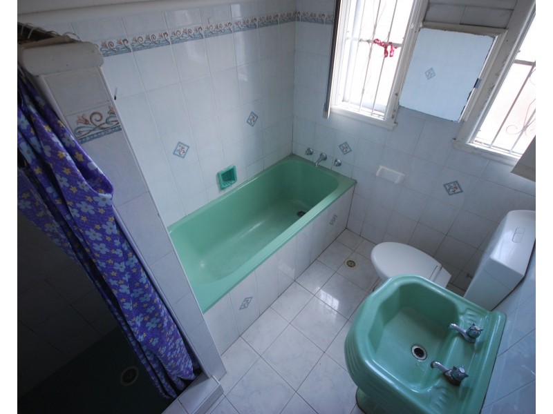 Canley Heights NSW 2166