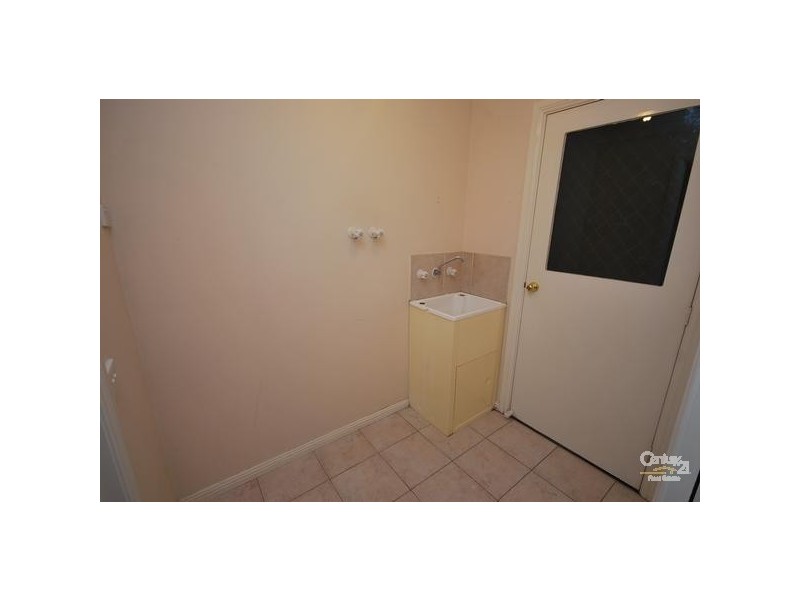 Fairfield West NSW 2165