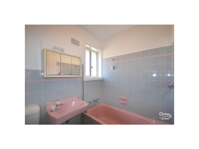 Fairfield NSW 2165