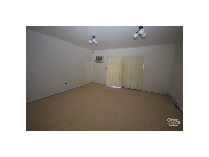 Fairfield West NSW 2165