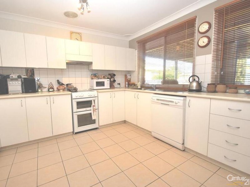 Fairfield West NSW 2165