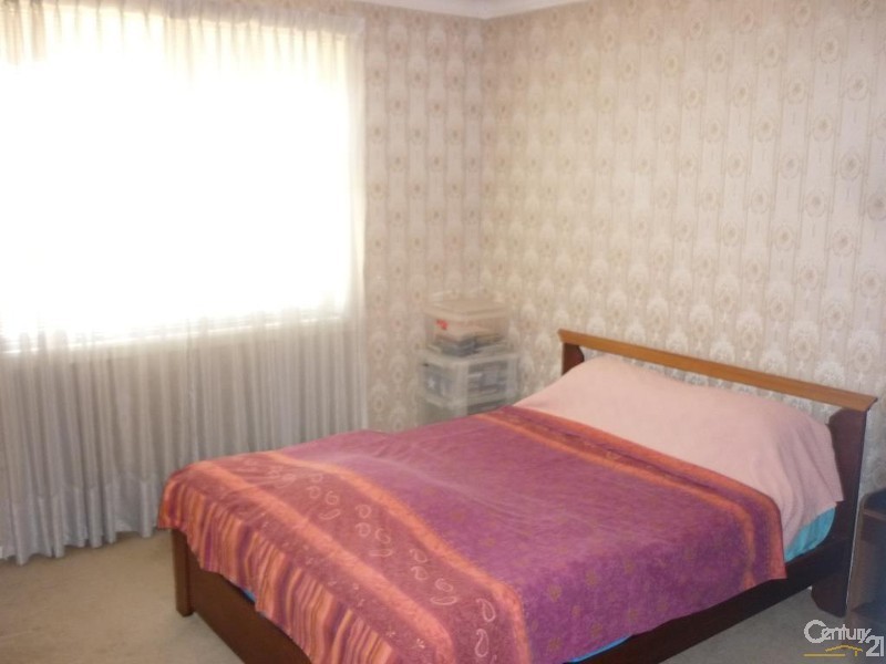 115 Wetherill Street, Wetherill Park NSW 2164