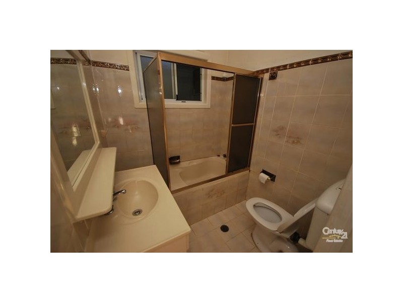 Fairfield East NSW 2165