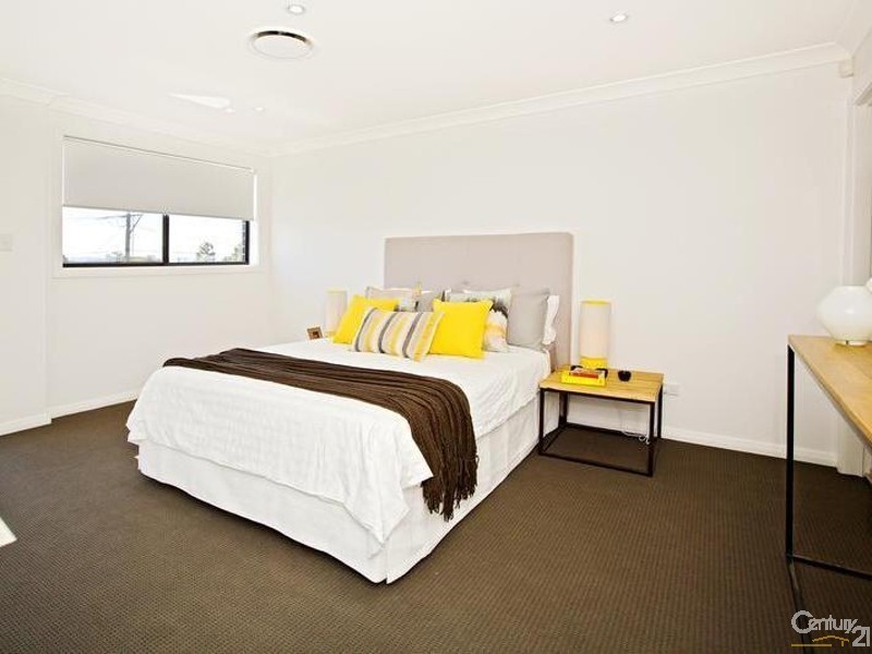 154 Hawksview Street, Merrylands NSW 2160