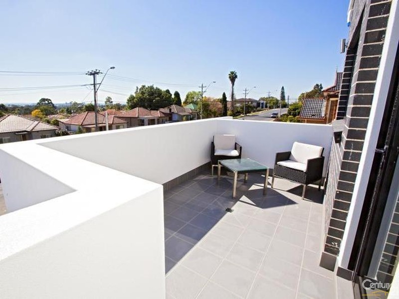 154 Hawksview Street, Merrylands NSW 2160