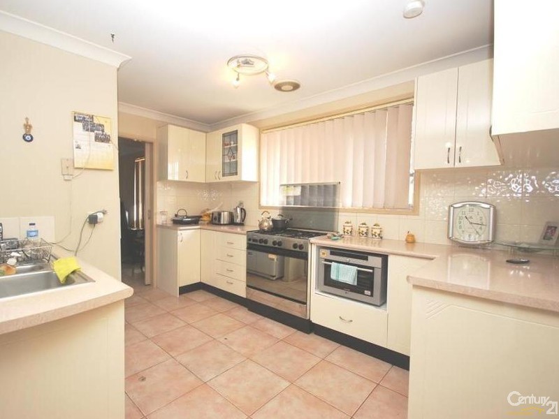 11 Moorina Crescent, Greenfield Park NSW 2176