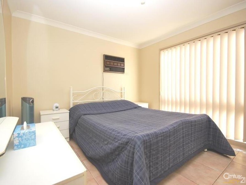 11 Moorina Crescent, Greenfield Park NSW 2176