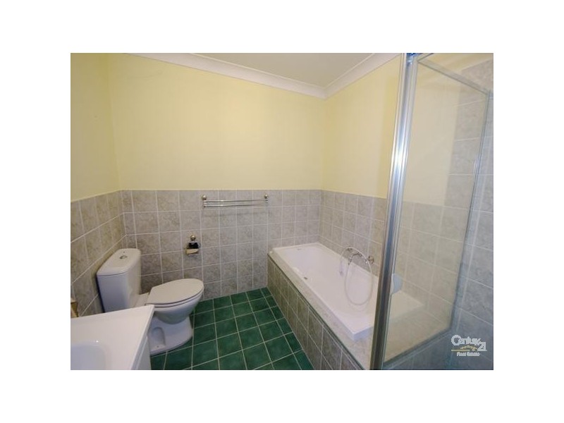 Fairfield West NSW 2165