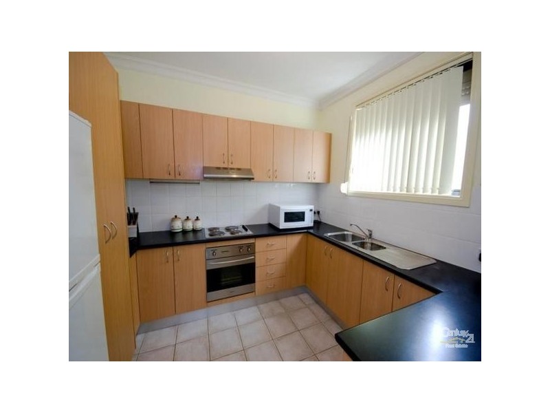 Fairfield West NSW 2165