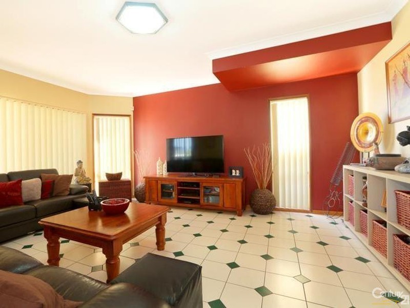 47 Macquarie Street, Fairfield NSW 2165