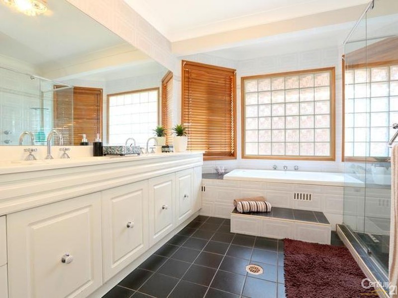 47 Macquarie Street, Fairfield NSW 2165