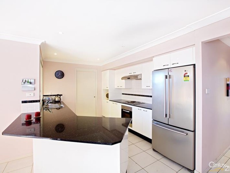 3 Caddo Close, Greenfield Park NSW 2176