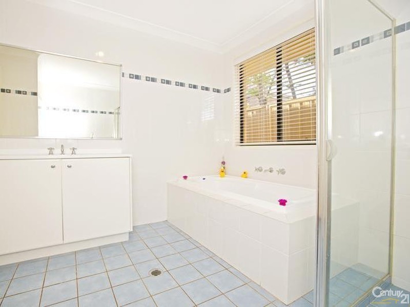 3 Caddo Close, Greenfield Park NSW 2176