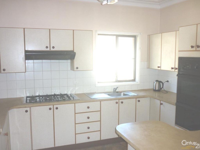 4/8 Reilly Street, Liverpool NSW 2170