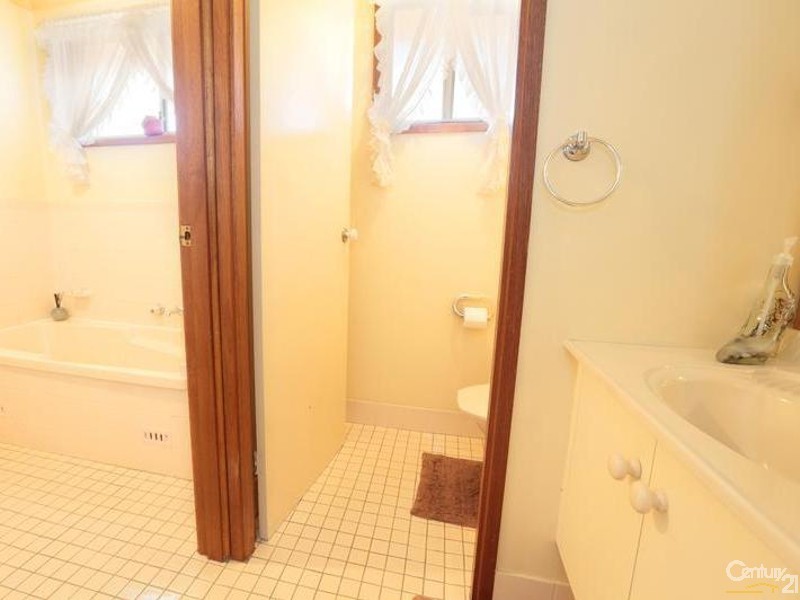 51 Kinghorne Road, Bonnyrigg Heights NSW 2177